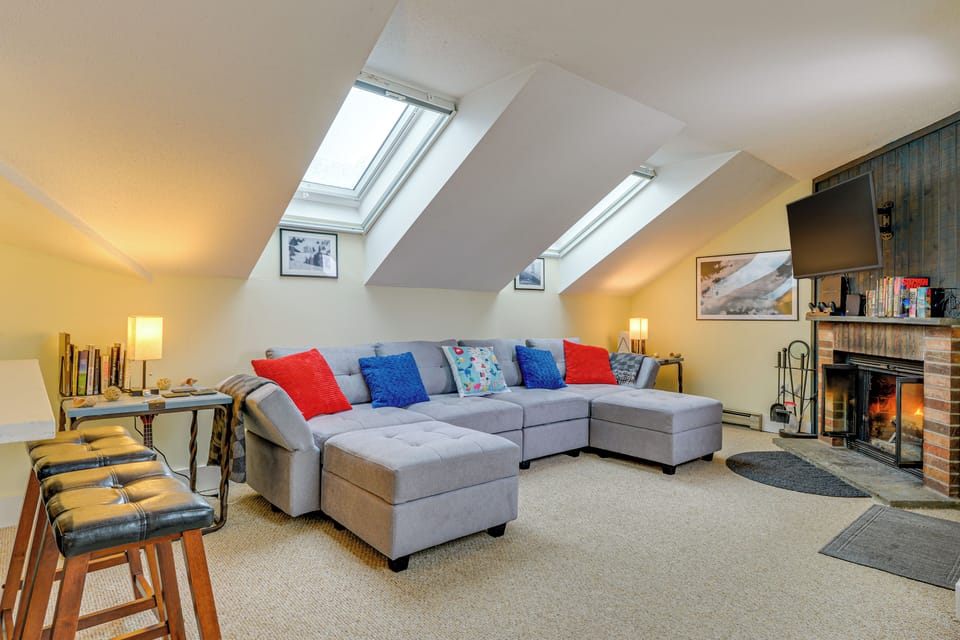 Dover Vacation Rental | 1BR | 1BA | Stairs Required | 664 Sq Ft