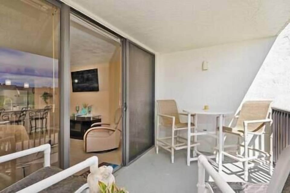 Balcony (1)