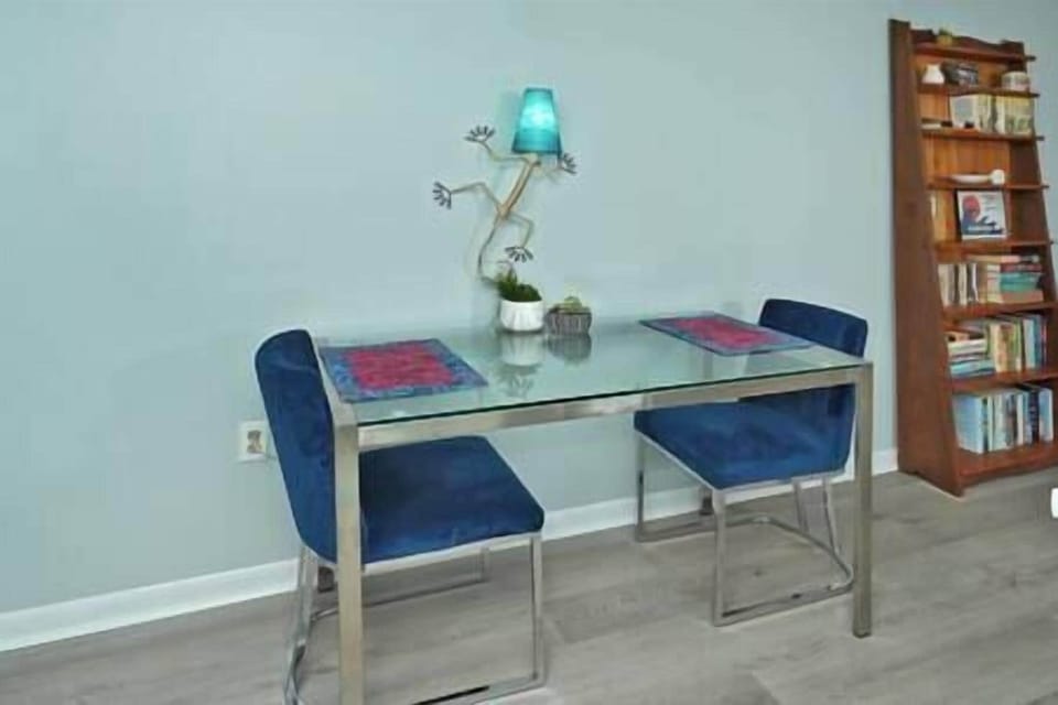 dinning table 