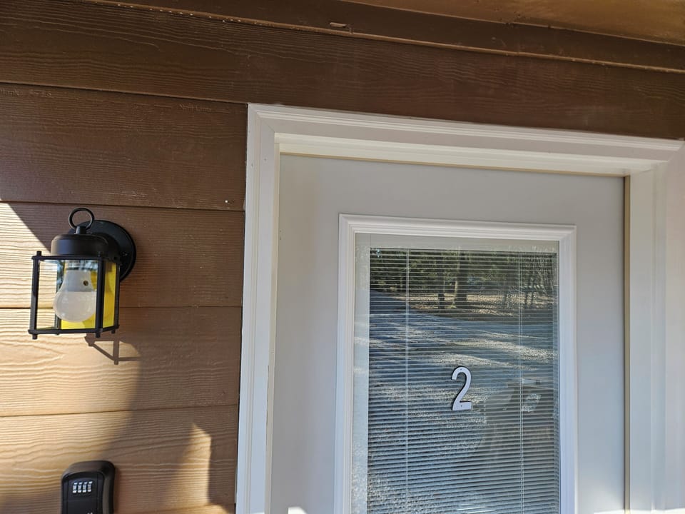 front door 