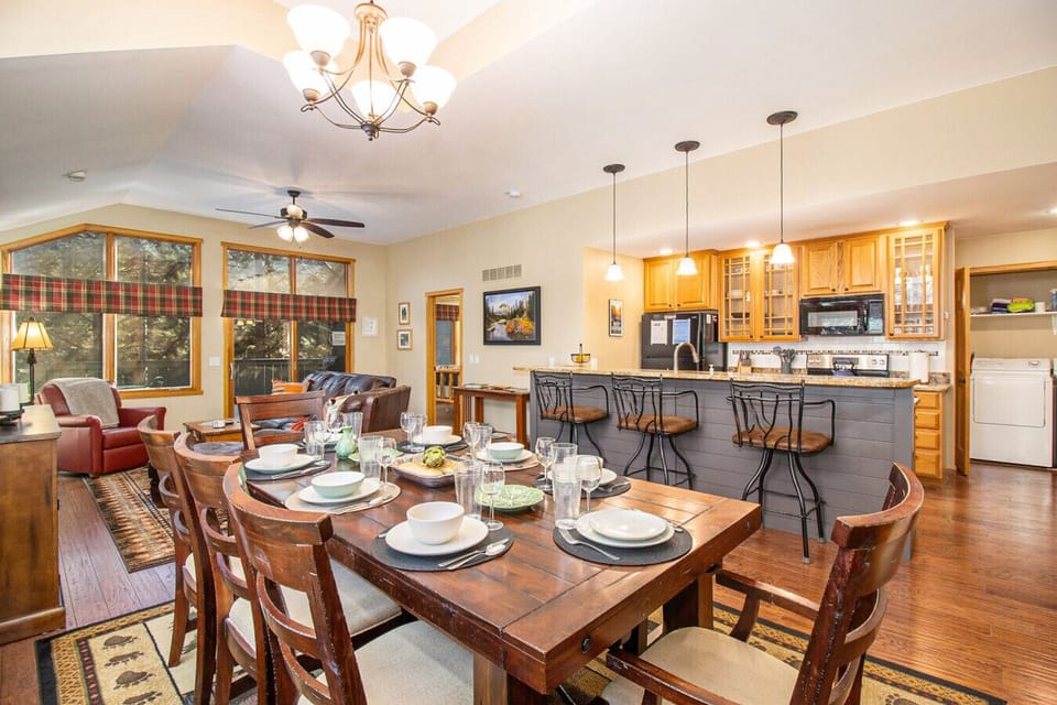 Open Concept Main Floor