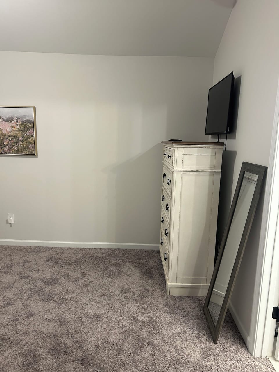 Upstairs bedroom - back right, Queen bed