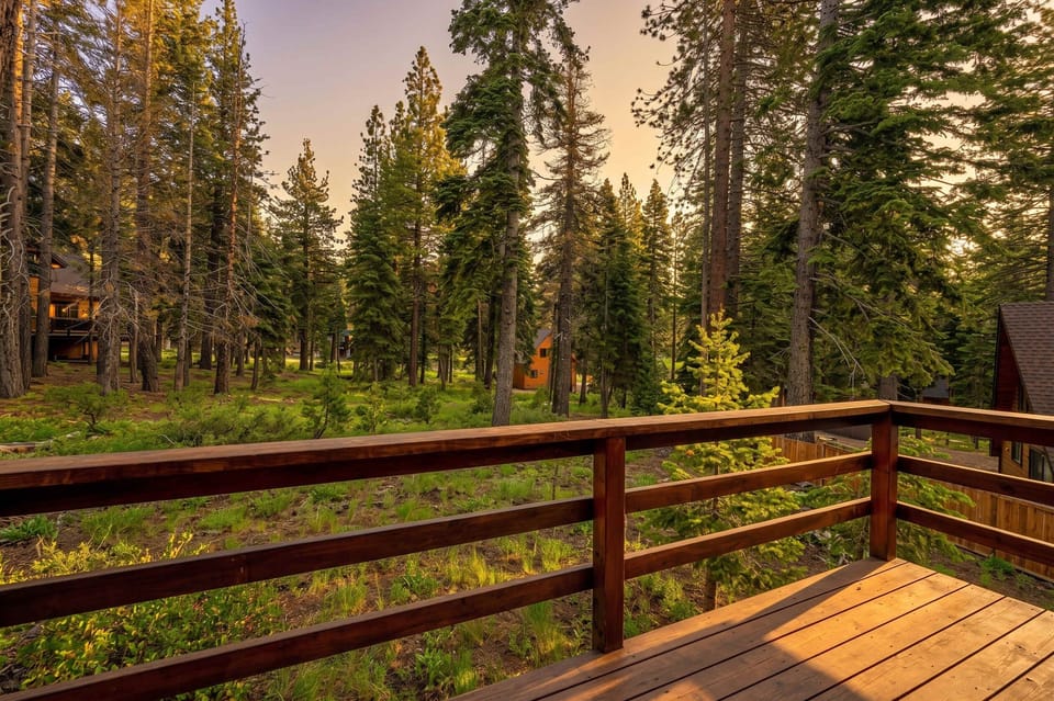 Private Deck