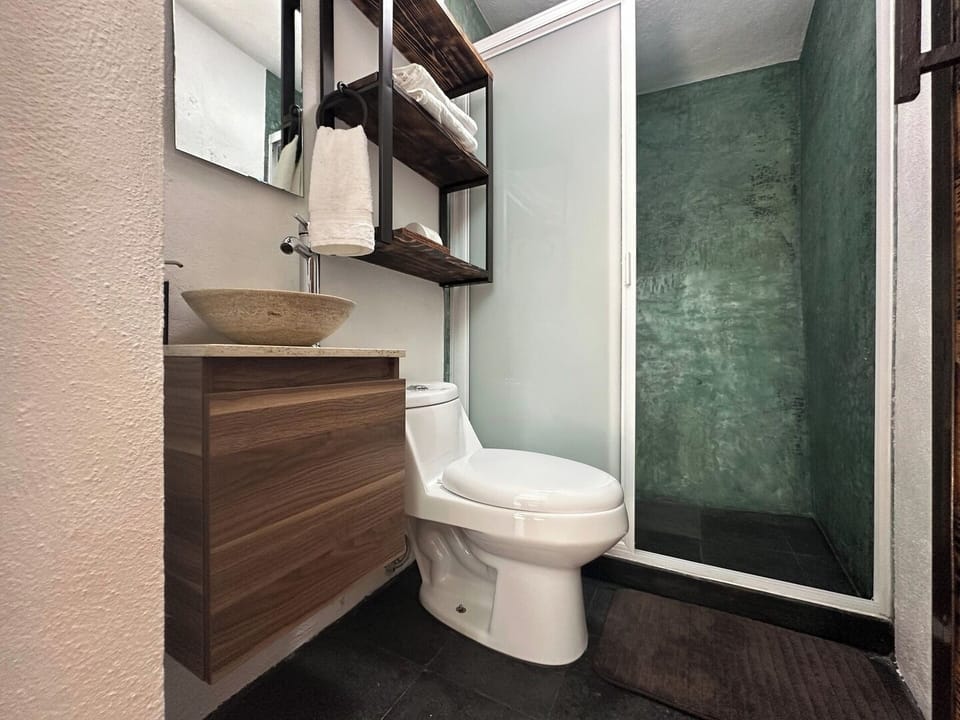 Baño completo y totalmente equipado.