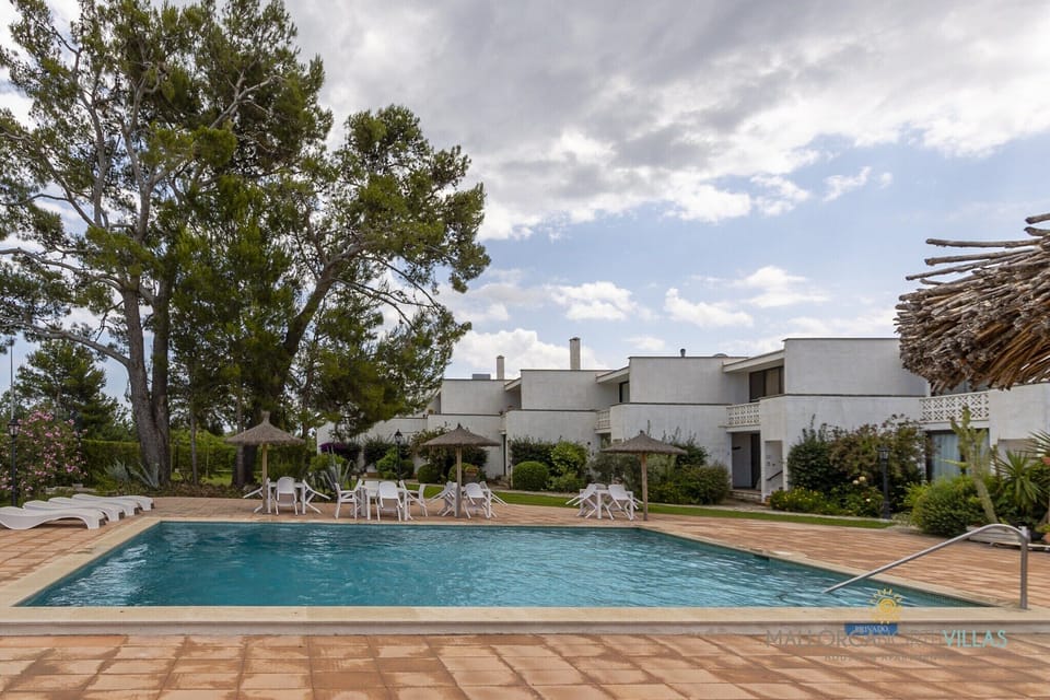 Holiday Home Swimming Pool
