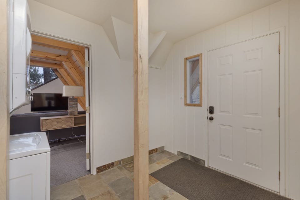 Bedroom 2 view to the entryway