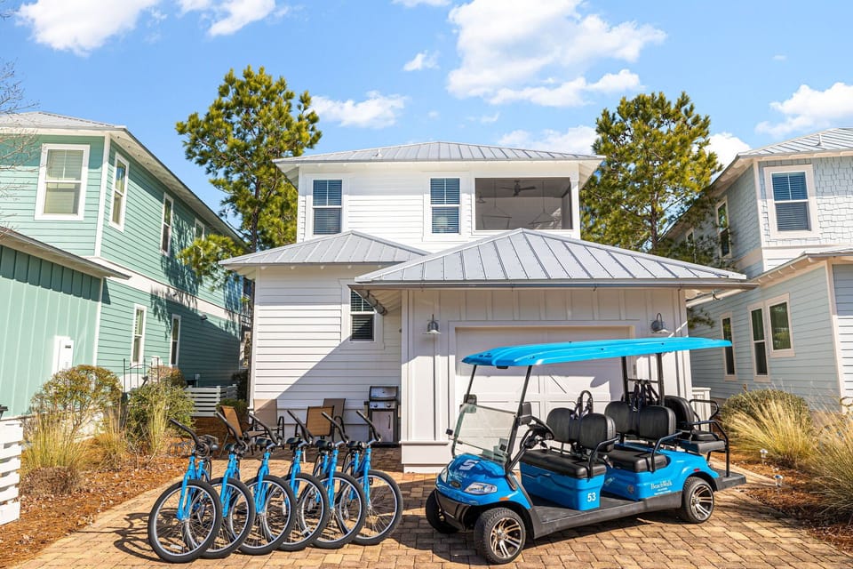 6 Seater Golf Cart and 6 Bikes!