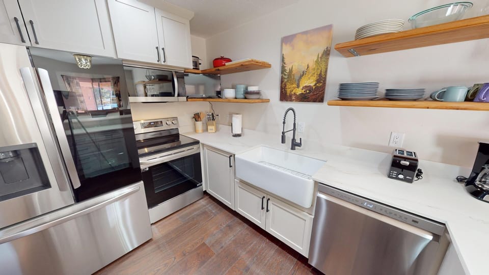 Kitchen with Flatscreen, Stainless, Granite - Kitchen with Flatscreen, Stainless, Granite
