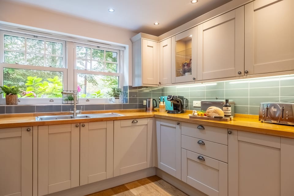 Ground floor: Kitchen with Bosch coffee machine