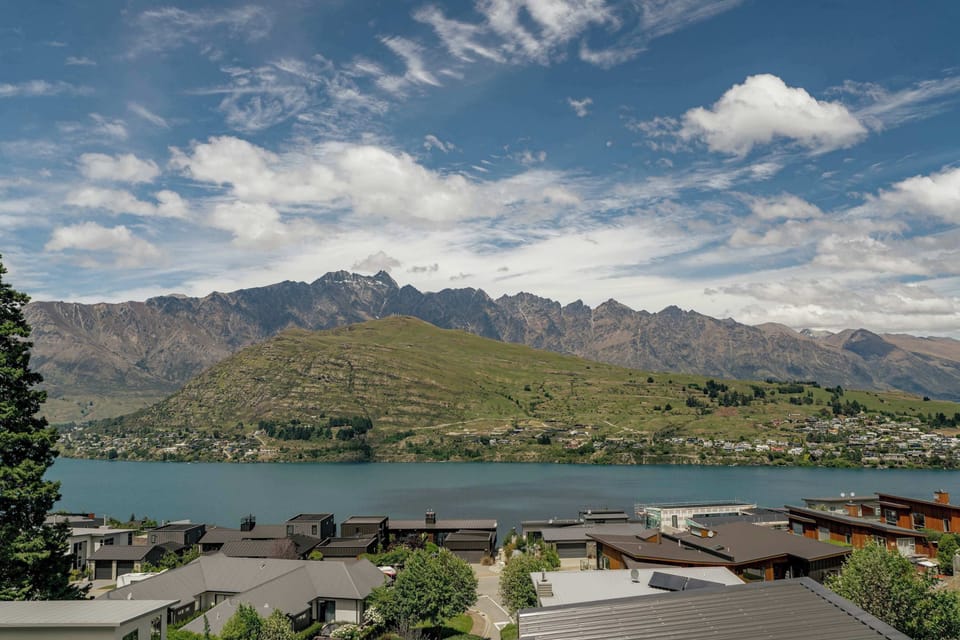 Fantastic views of the Remarkables Mountain Range and Lake Wakatipu from the huge outdoor deck, the living room, dining room, kitchen and master bedroom.