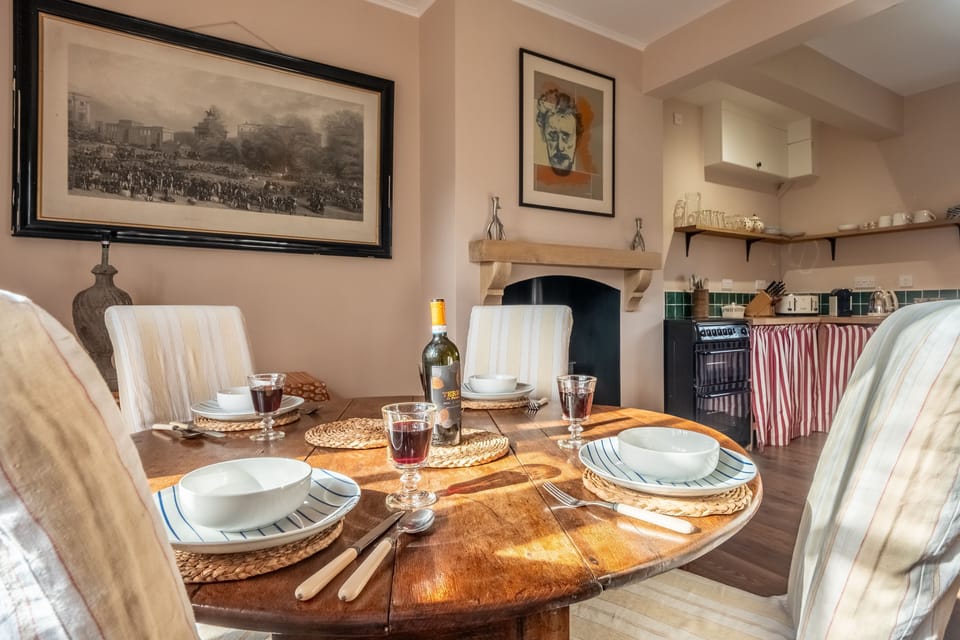 Ground floor: Dining area