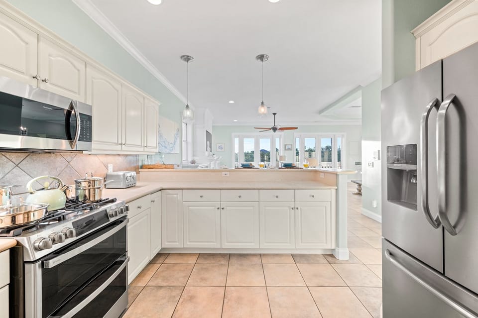 Cook with ease in this bright kitchen built for effortless meals