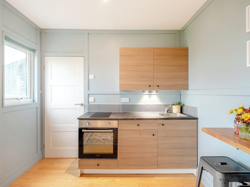 Interior | Willow Lodge 2 - Willow Lodges, Taunton