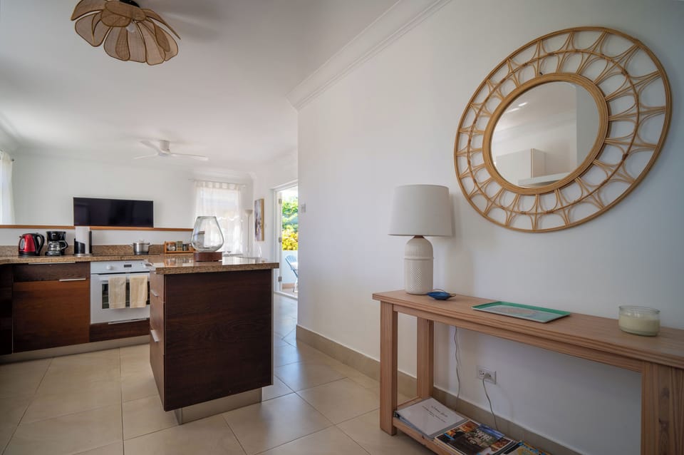 Experience a warm welcome in the entryway