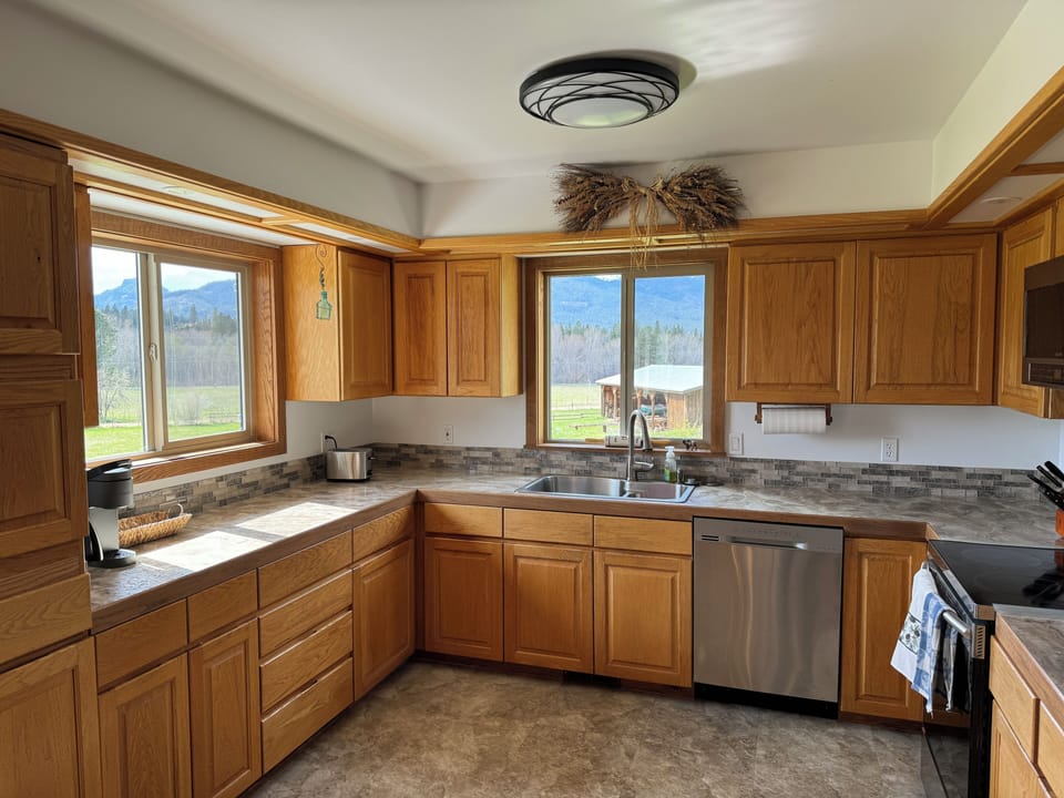 Full Kitchen