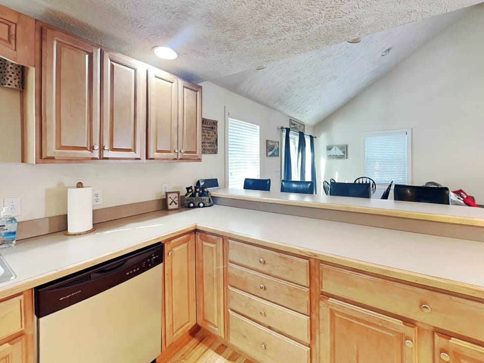 Full Kitchen