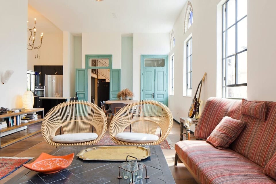 Comfortable seats at the living room