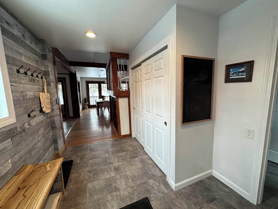 Entry way