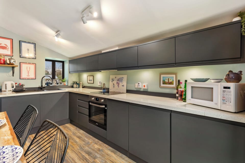 Rural Views, Rustic Charm