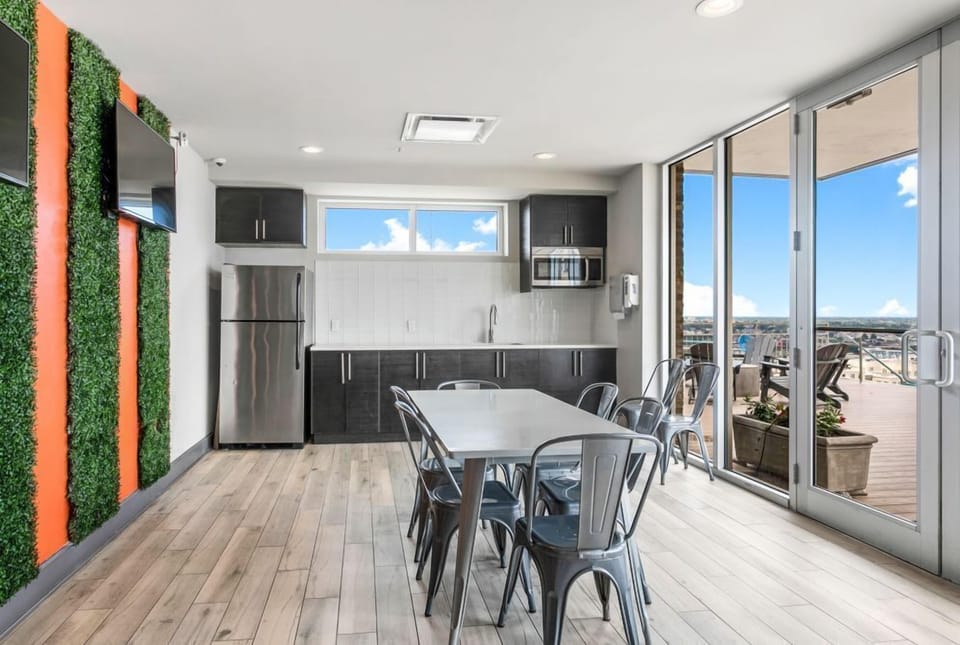 Shared Kitchen/ BBQ Aera
