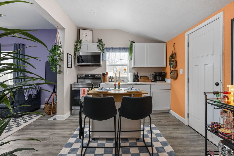 Kitchen island with bar seating for 2