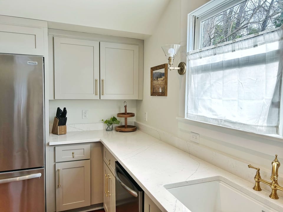 Plenty of counter work space for preparing meals