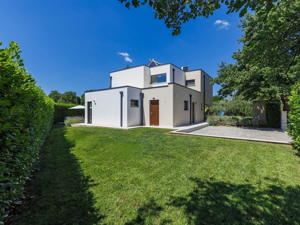 Blue, Home, Shrub, House, Garden, Estate, Landscaping, Lawn, Driveway, Yard