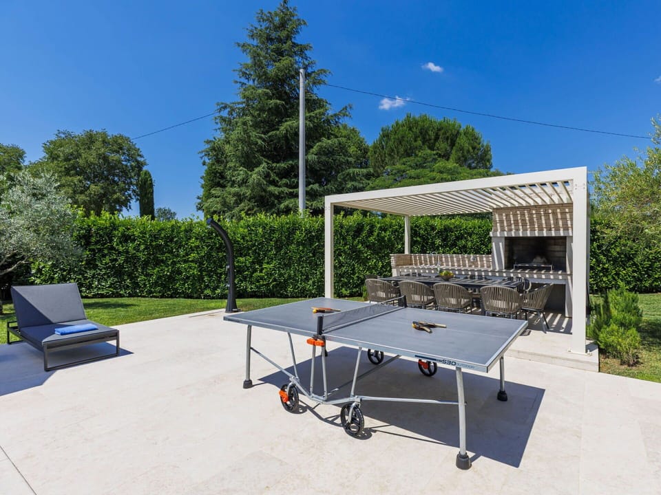 Furniture, Outdoor Furniture, Table, Outdoor Table, Chair, Shade, Kitchen & Dining Room Table, Patio, Garden