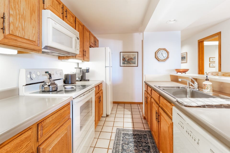 Full Kitchen