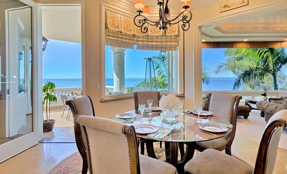 Breakfast Area.