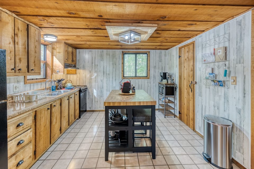 Furnished kitchen