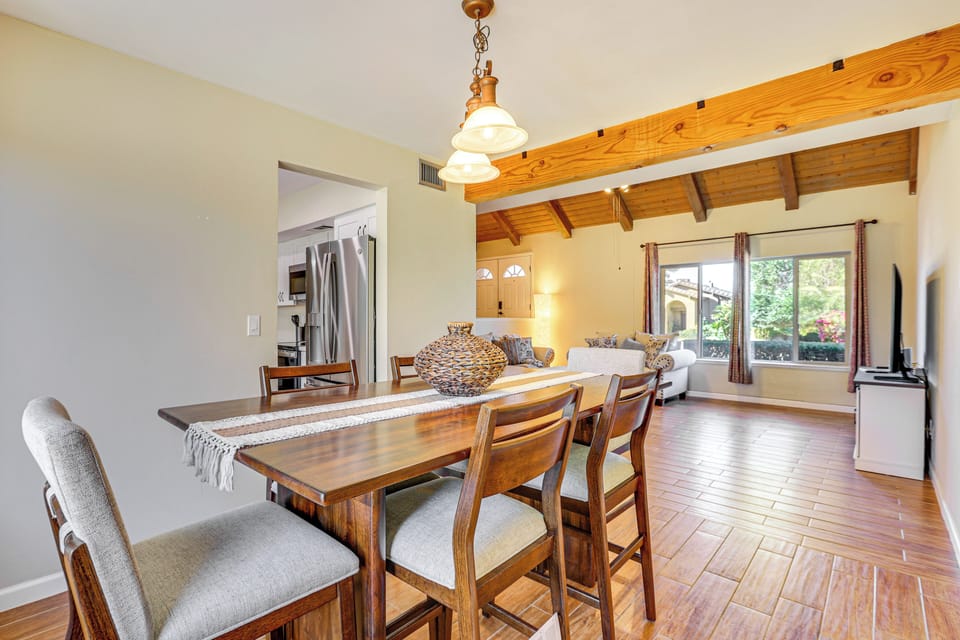Dining Room | Main Level | Dishware & Flatware | Kids' Dinnerware