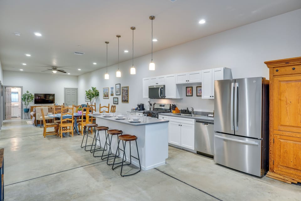 Tucson Vacation Rental | 4BR | 3BA | Step-Free Access | 1,500 Sq Ft