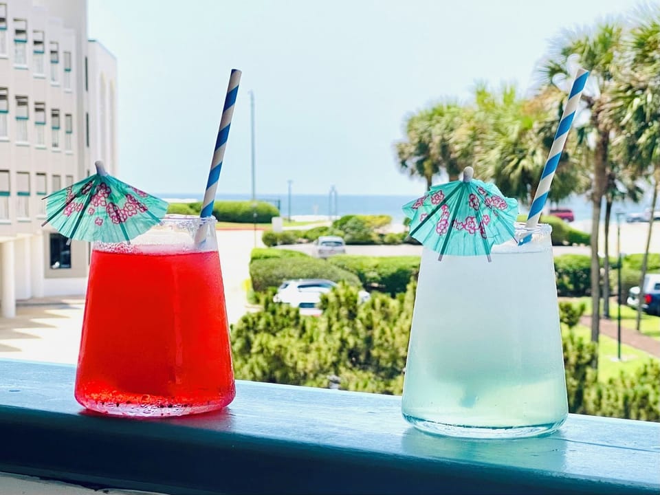 It’s island time! Use the Ninja blender to whip up some frozen concoctions!