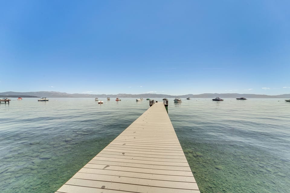 Community Beach & Pier | 2 Blocks Away