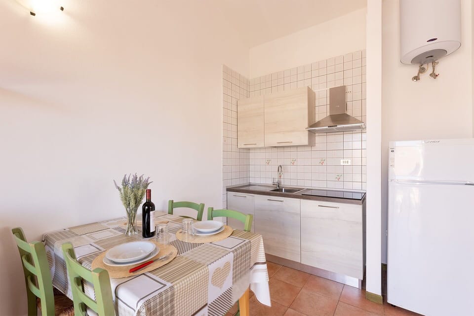 Autumn, Kitchen, Spring, Summer