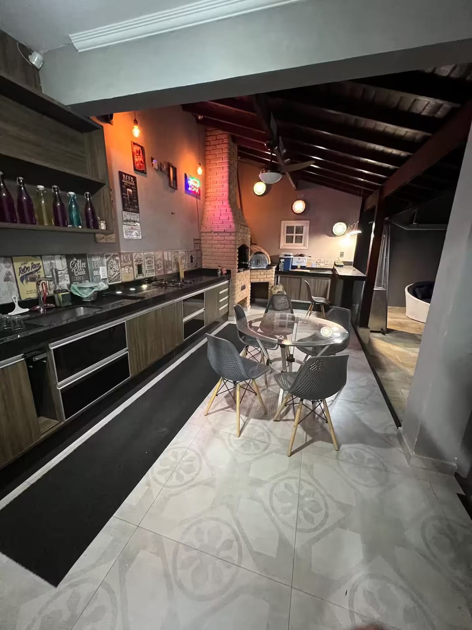Private kitchen
