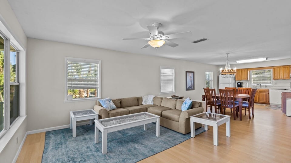 Sectional Sofa Seats Several!