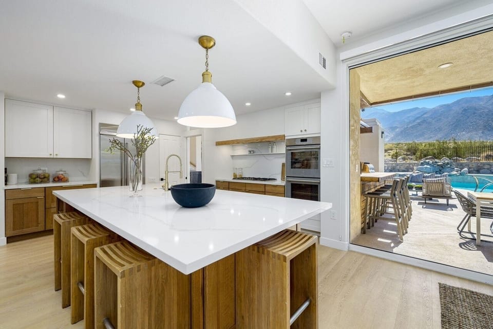 Take a gaze at the mountains while you cook!