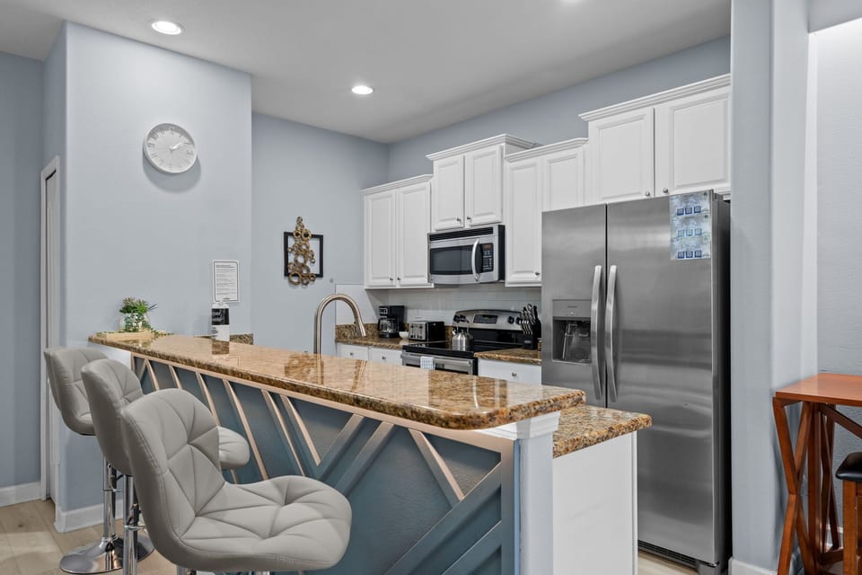 Fully-equipped kitchen