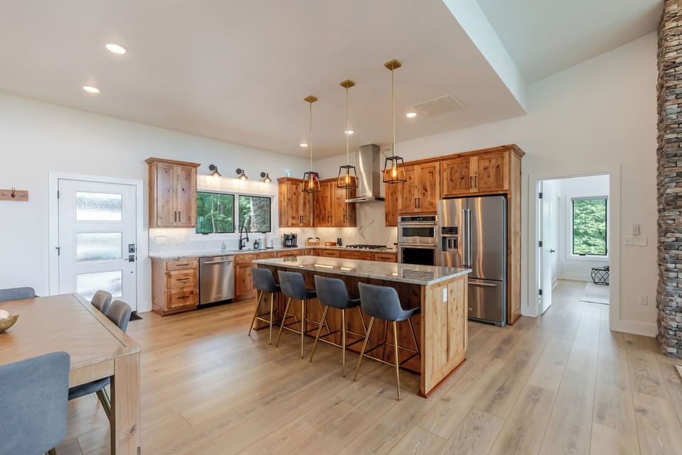 Kitchen island with seating for 4