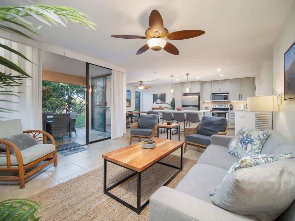 Great Room - Living room looking at the Kitchen