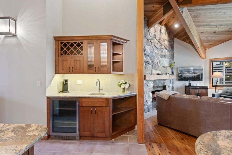 Indoors, Hardwood, Floor, Flooring, Kitchen