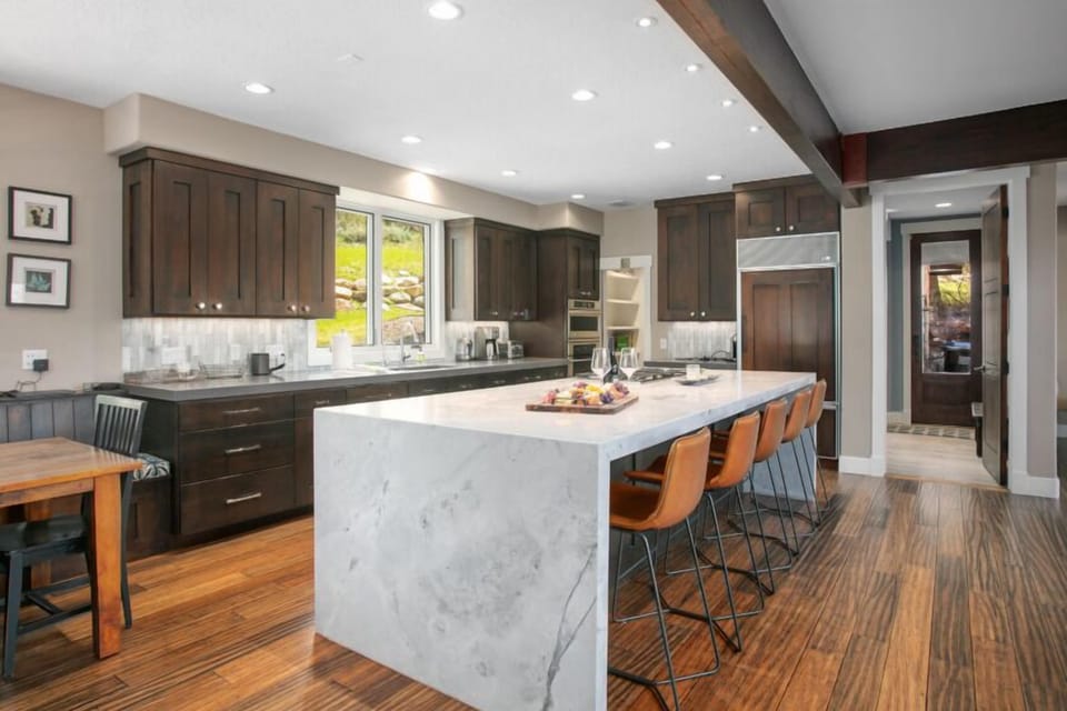 Indoors, Kitchen, Floor, Kitchen Island, Flooring
