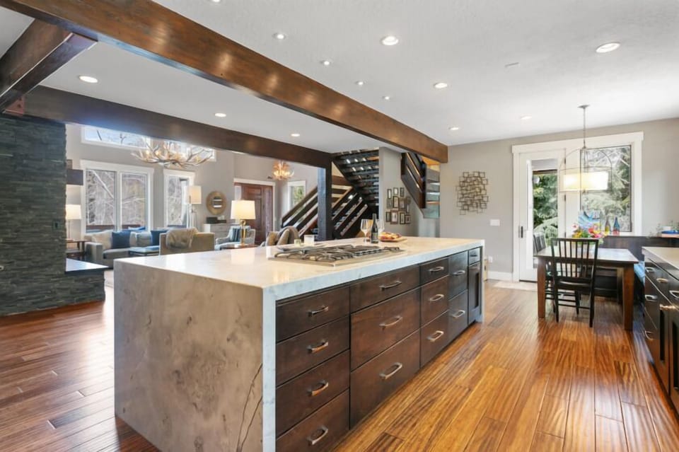 Indoors, Hardwood, Kitchen, Floor, Flooring