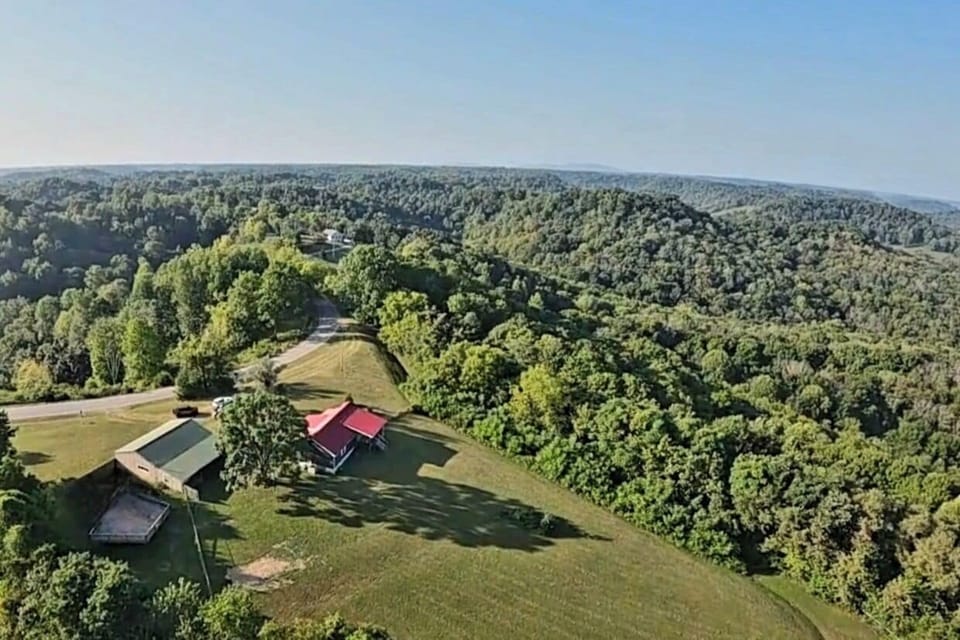Birdseye view of Reeves Ridge Retreat and the surrounding hollows and hills
