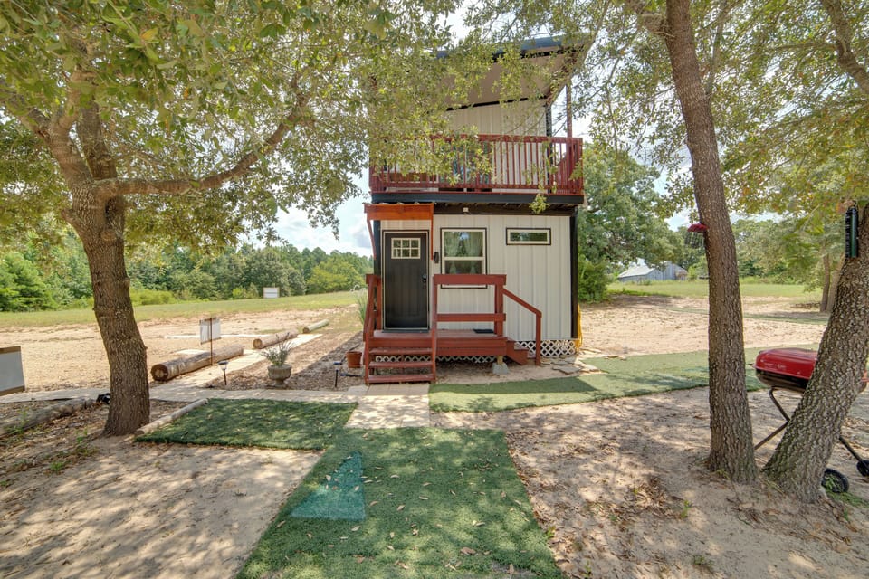Exterior | Grill | Shared Outdoor Amenities