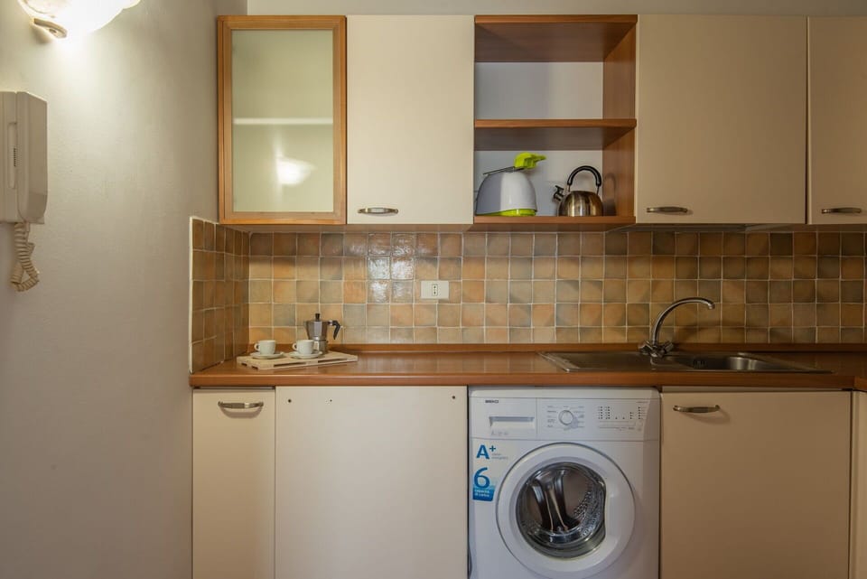 Autumn, Kitchen, Spring, Summer