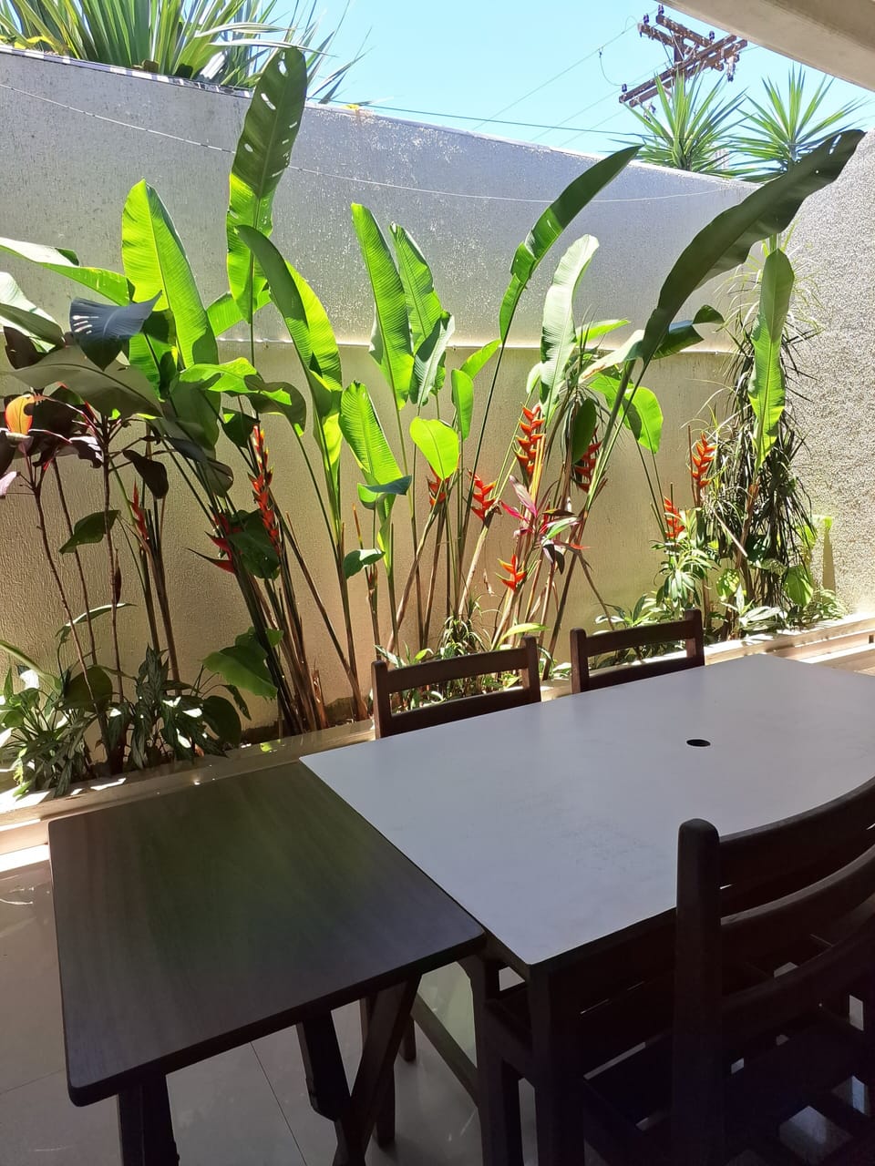 Outdoor dining