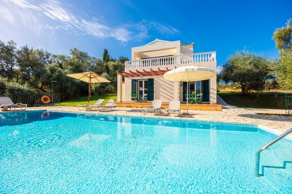 Beautiful villa with private pool and terrace with sea views
